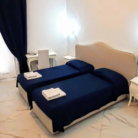 Πανσιόν Royal