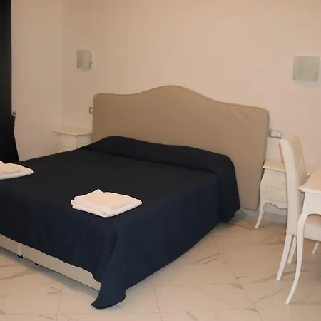 Πανσιόν Royal 3*