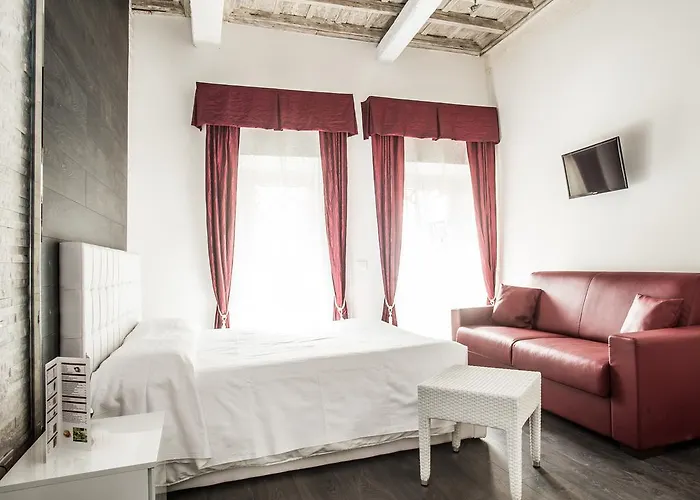 Royal Гостевой дом 3*